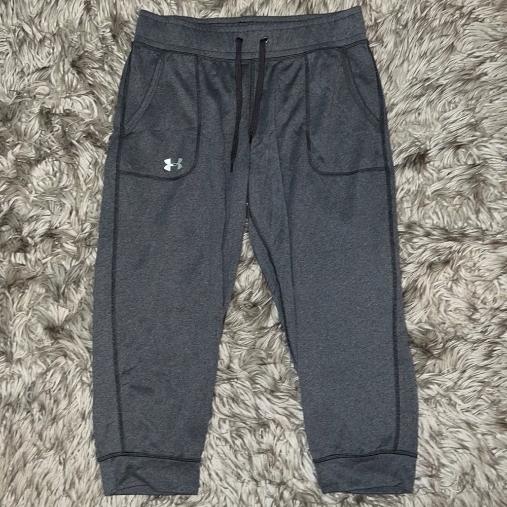 Gray Under Armor Capris